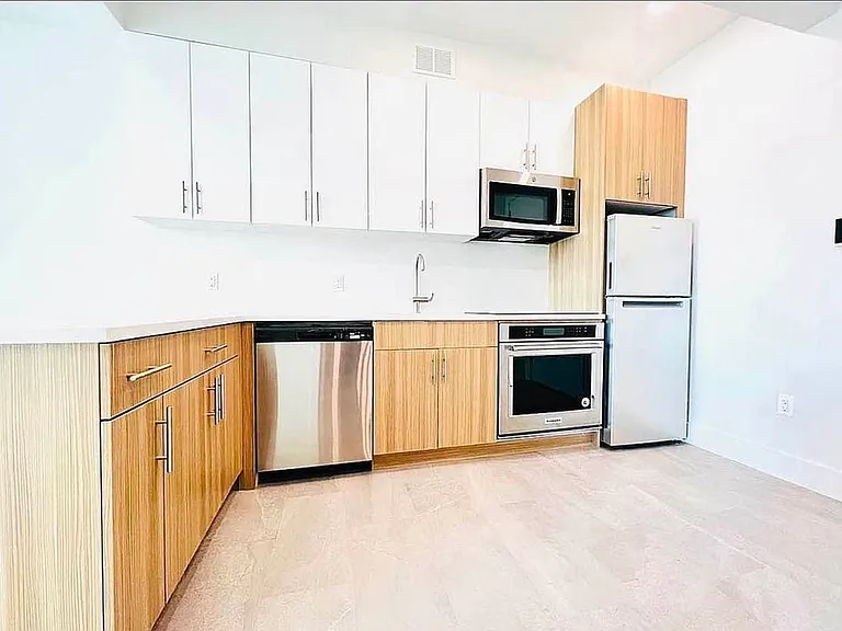 1251 Bedford Ave #5C — Photo 10