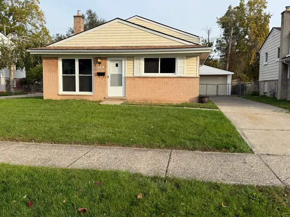 24436 Hanover St, Dearborn Heights, MI 48125