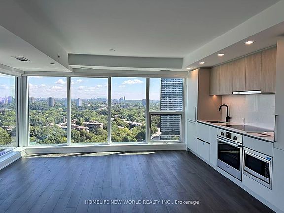 4th image of 609 Sherbourne St #2107