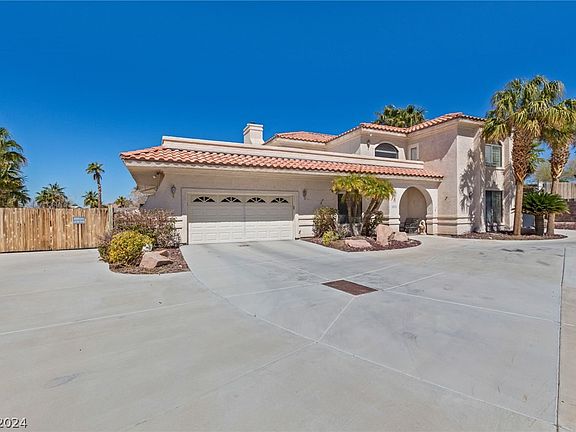 3rd image of 6826 Suncrest Ave