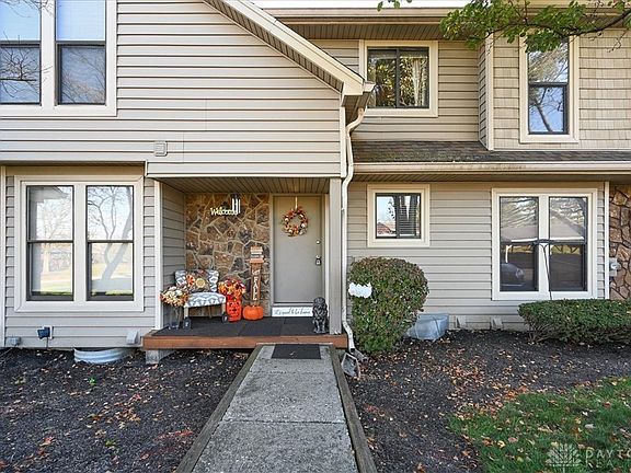 3rd image of 63 Ironwood Ct #63