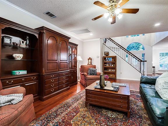 2nd image of 2679 Aster Dr