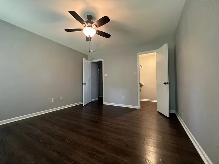 1011 Green Valley Dr — Photo 10