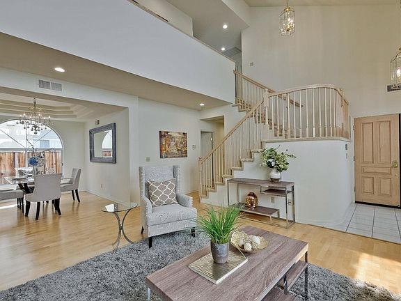 5th image of 119 Meadowland Dr