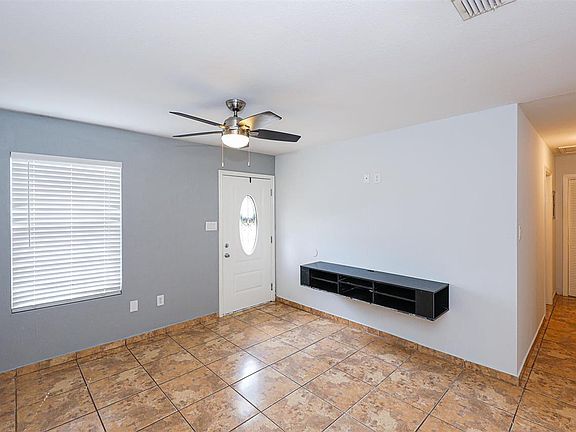 5th image of 1008 Trent Dr