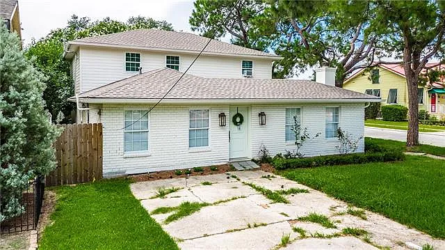 3920 Clearview Pkwy — Photo 1