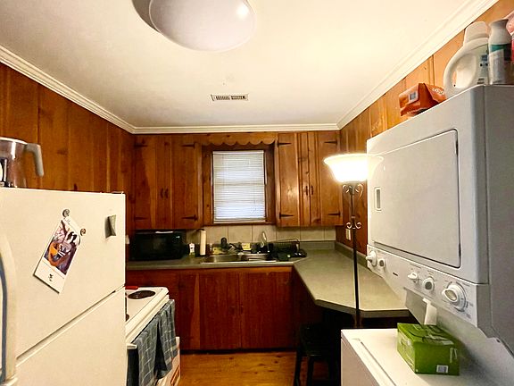 3rd image of 400 Acklen Park Dr #2