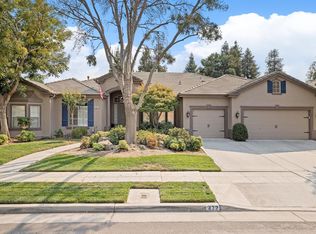 472 W Lexington Ave, Clovis, CA 93619