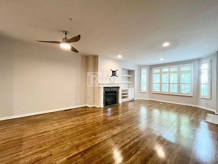 45 Jackson St #C — Photo 5