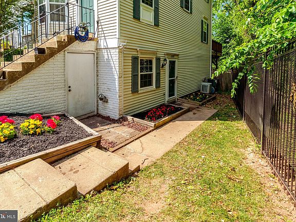 2nd image of 13700 Autumn Vale Ct #27C
