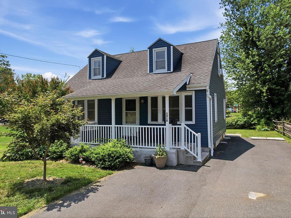 1st image of 2418 4th Ave