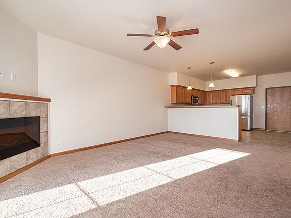 5th image of 1620 Lincoln Dr Unit 101