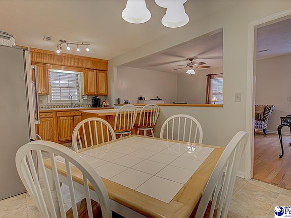 4th image of 218 Creek Dr