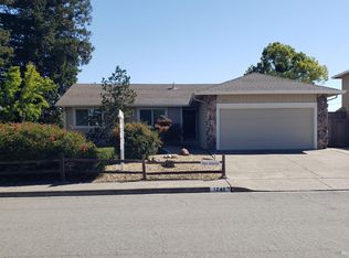 1240 Kresky Way, Petaluma, CA 94954