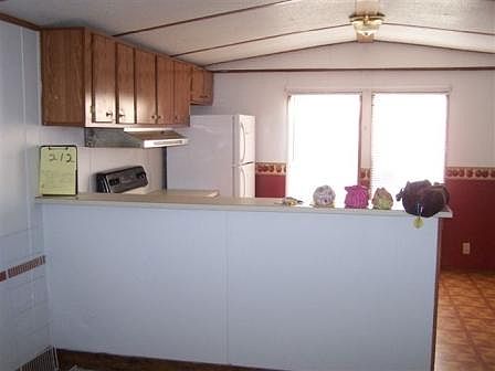 4th image of 212 E 29th St S