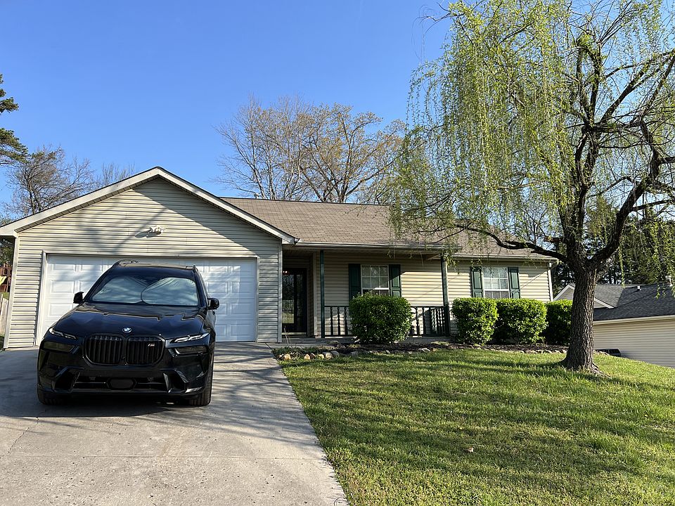 1st image of 4556 Twin Pines Dr