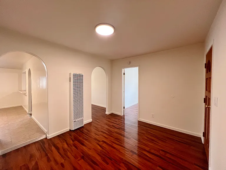 Dining Room / Bonus Room