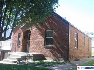 2330 S 30th St, Omaha, NE 68105