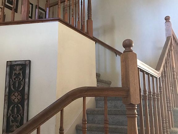 4th image of 23864 Creekwood Dr