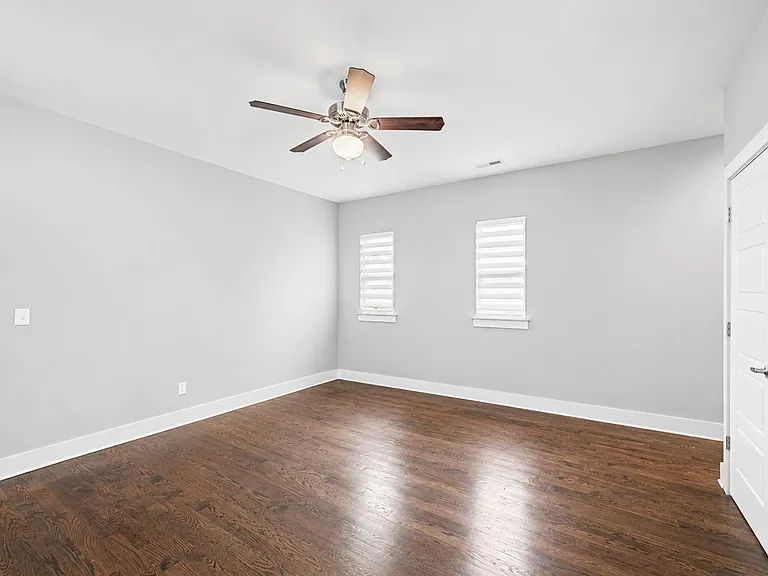 4808A Michigan Ave — Photo 30