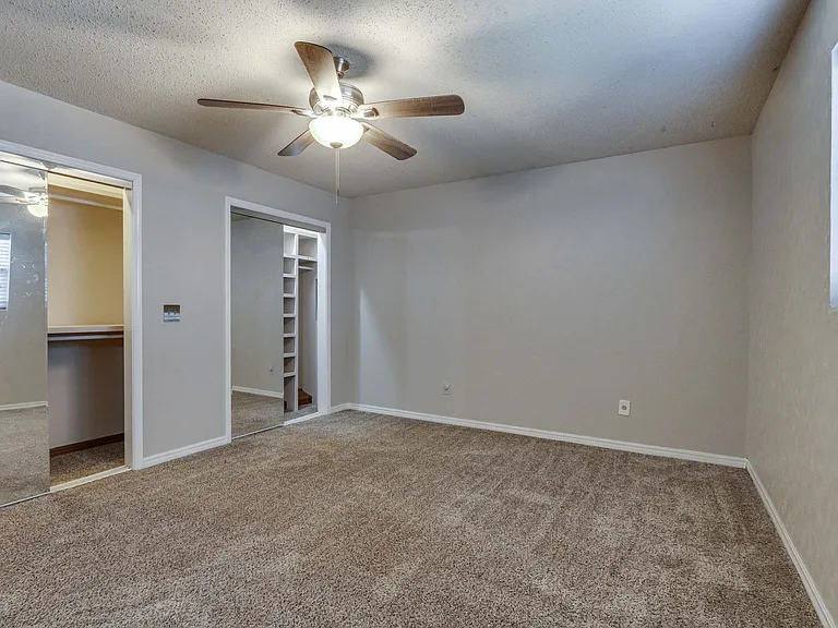 11007 Greystone Ave — Photo 36