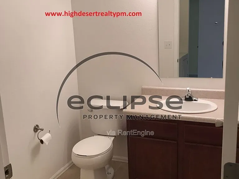 2463 1/2 Theresea Ln — Photo 7