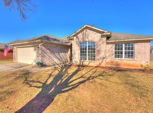 2817 Sandstone Dr, Norman, OK 73071