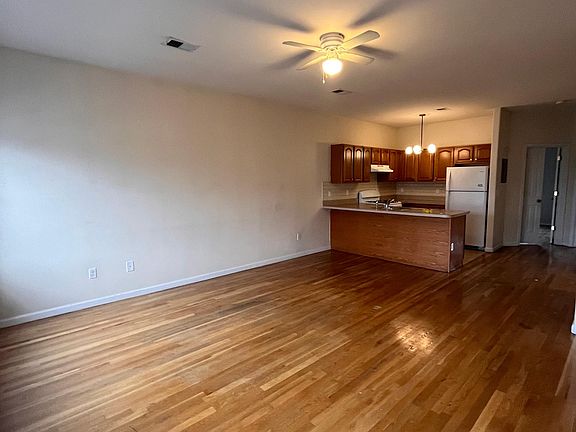 3rd image of 487 Communipaw Ave #2A