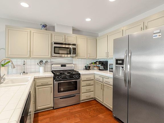 4th image of 2236 Crespi Ln