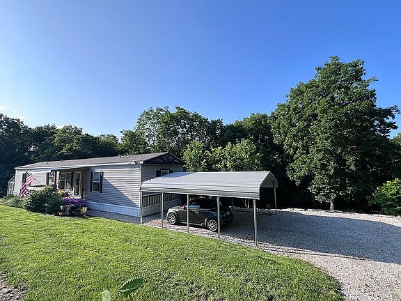 4th image of 256 Fernland Ln
