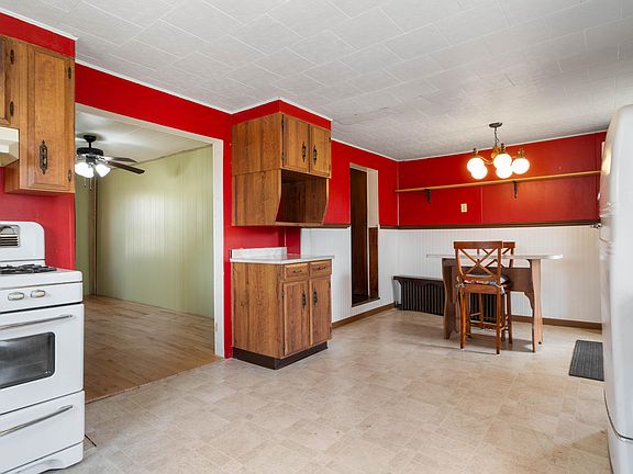 4th image of 318 Cressview St