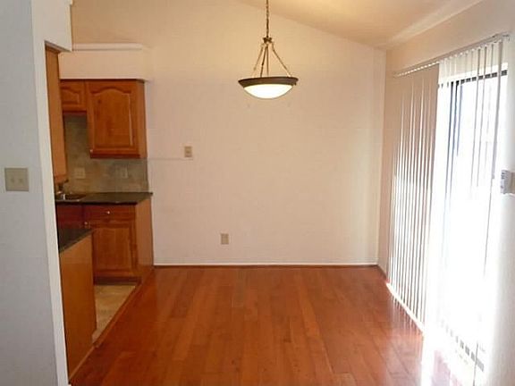 4th image of 5652 Cedar Creek Dr