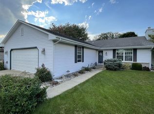 4017 New Haven Dr, Janesville, WI 53546