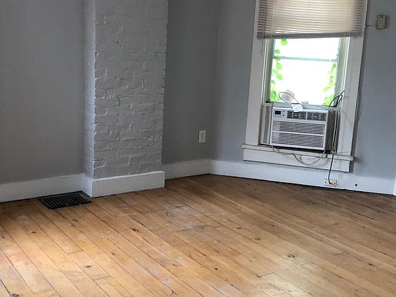 4th image of 26 Johnson St