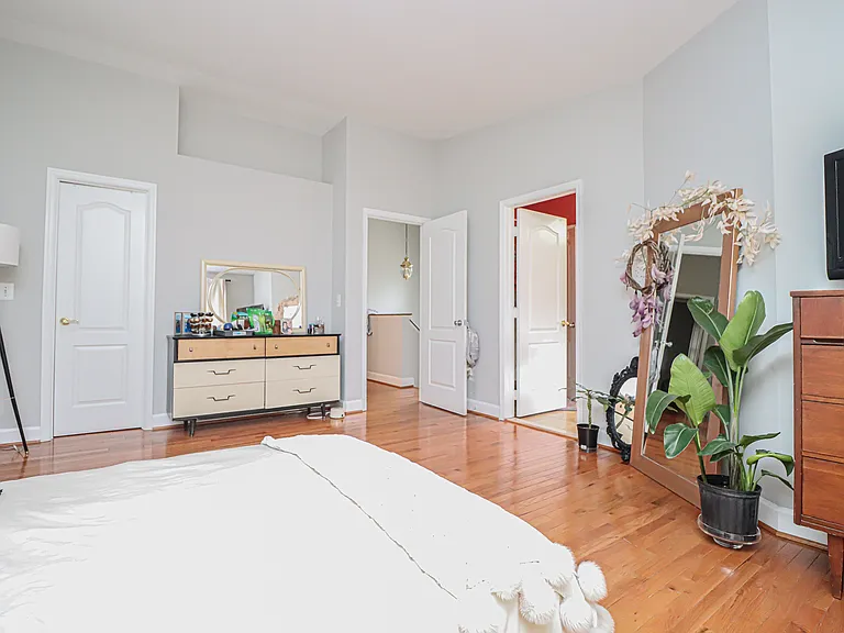 3900 Kathryn Jean Ct — Photo 8
