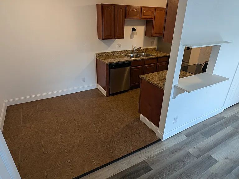 10211 Ura Ln #10-307 — Photo 12
