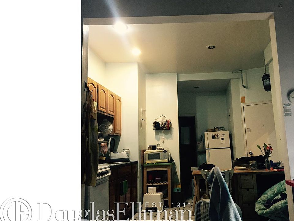 1st image of 109 Washington St APT 16