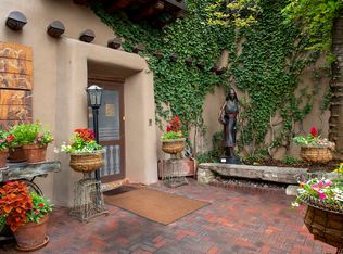 1075 Paseo De Peralta, Santa Fe, NM 87501