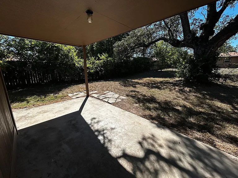 215 Bridle Dr — Photo 20