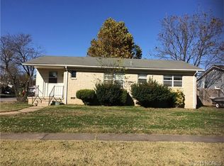 307 W 4th St, Owasso, OK 74055