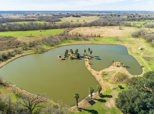 2107 Kirkham Rd, Winchester, TX 78945