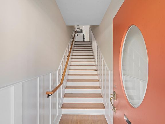 3rd image of 1142 Lemoyne St #1140-1/2