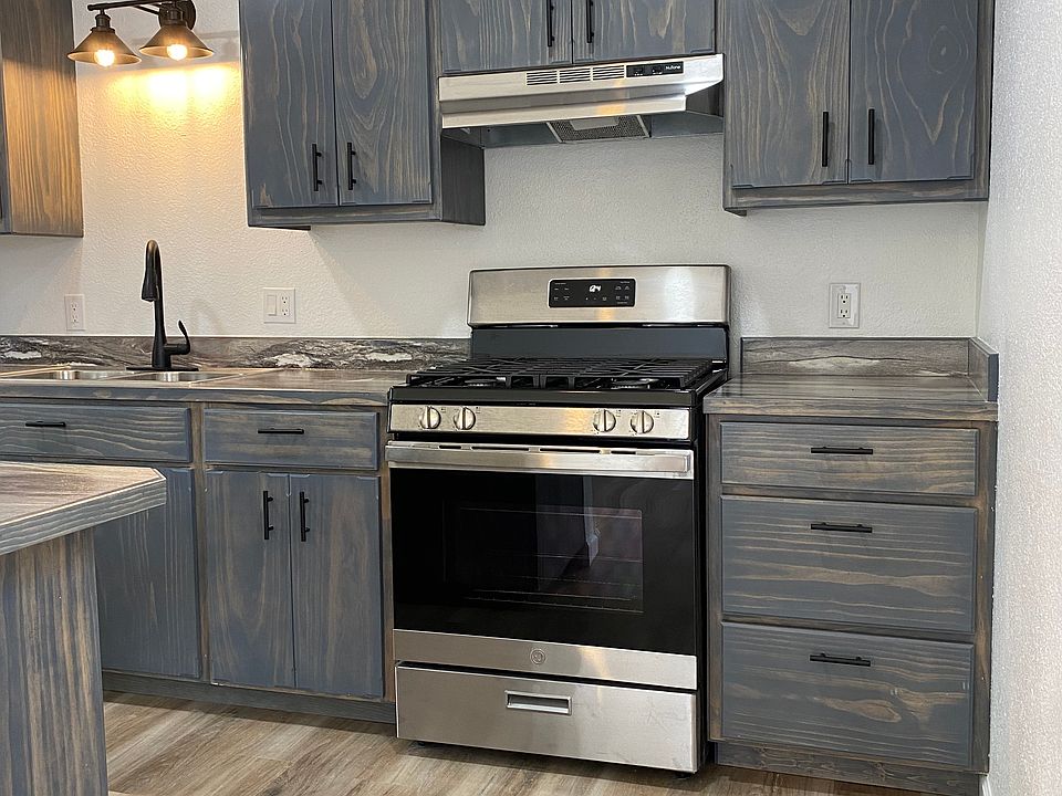 1st image of 333 La Luz Dr