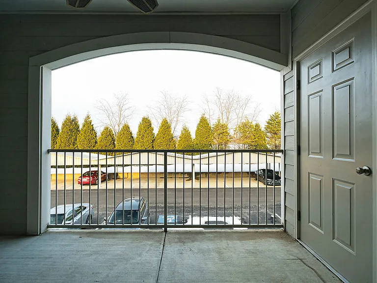 Griffin Gate Apartments — Photo 5