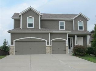 17124 S Bradley Dr, Olathe, KS 66062