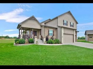 114 N Hibiscus Ct, Garden Plain, KS 67050