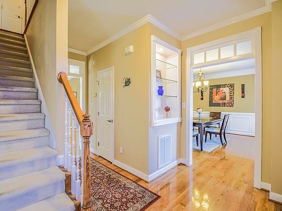 4th image of 940 Kaye Gibbons Ct