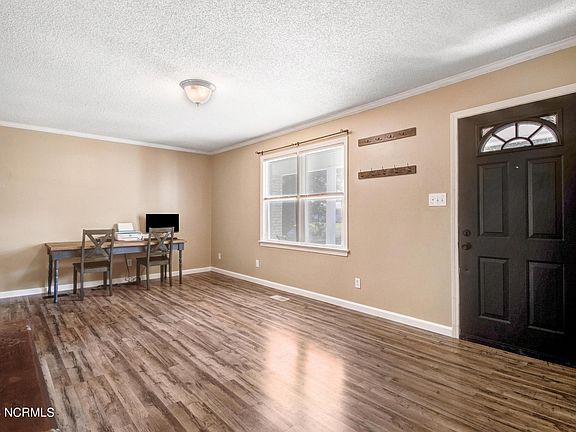 4th image of 201 Clara Monte Drive