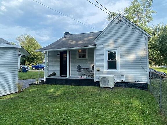 4th image of 227 Essex St