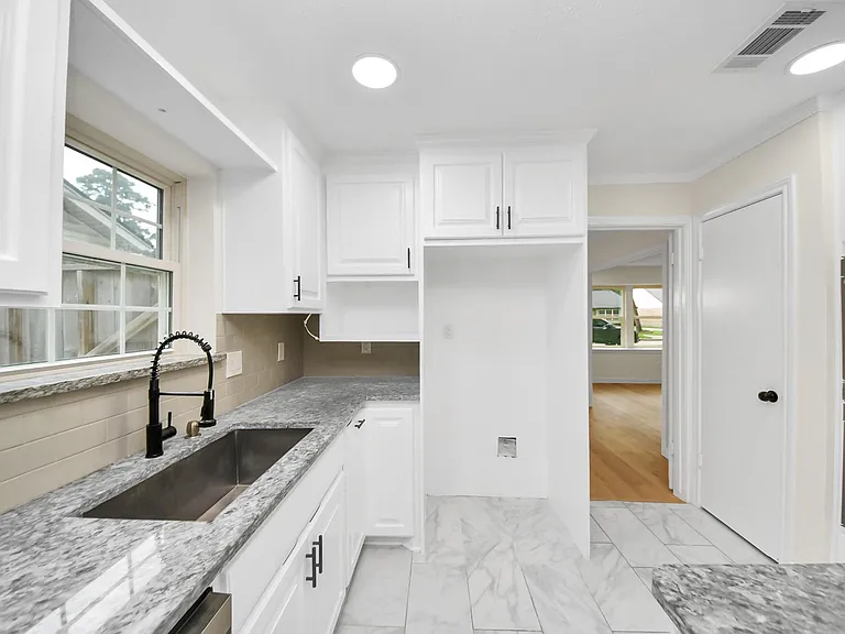 25511 Many Oak Dr — Photo 23